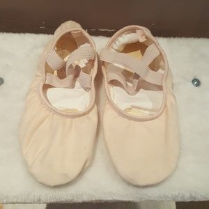 Big Girls Capezio Canvas Ballet slippers